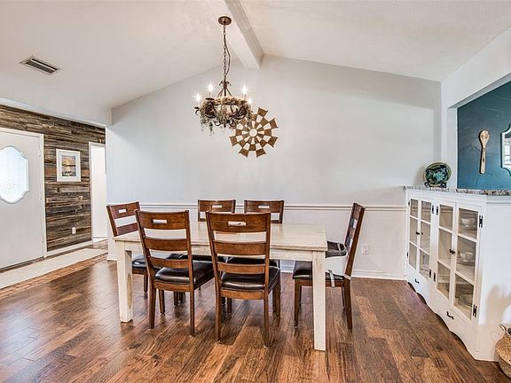 3rd image of 2953 Marsann Ln