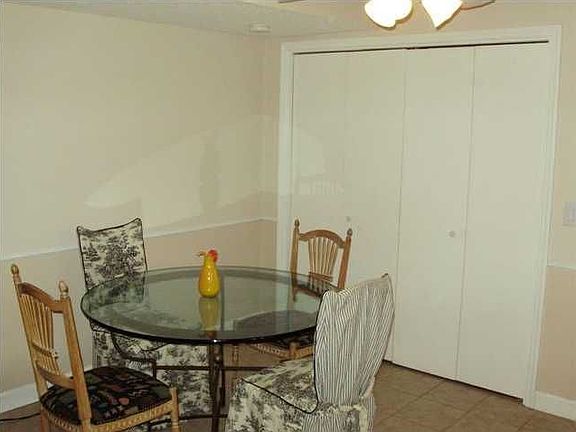 5th image of 6415 Brookmead Cir