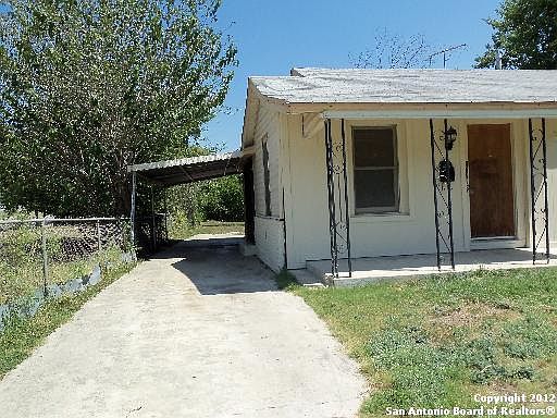 3rd image of 1607 GORMAN ST