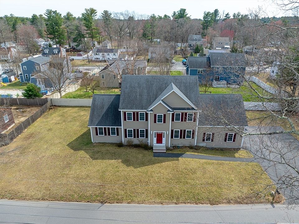 1st image of 28 Woodlawn Ave
