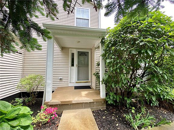 2nd image of 1661 Red Maple Ct