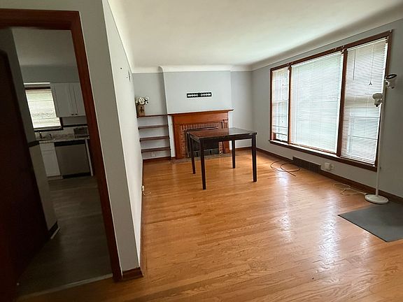 3rd image of 7660 Horatio Dr