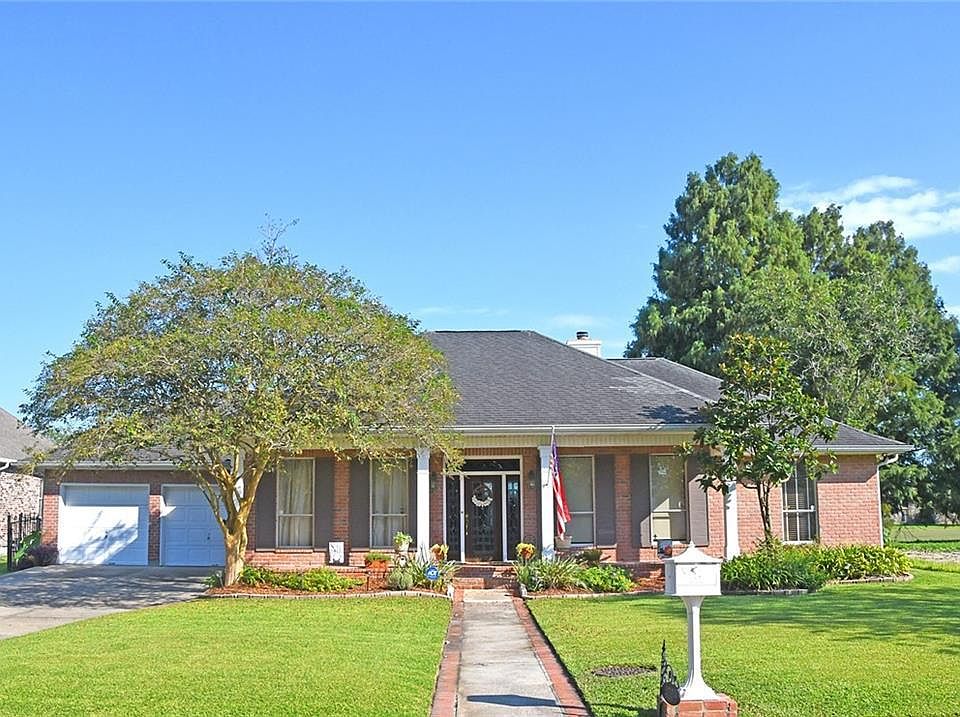 1st image of 3709 Lake Kristin Dr