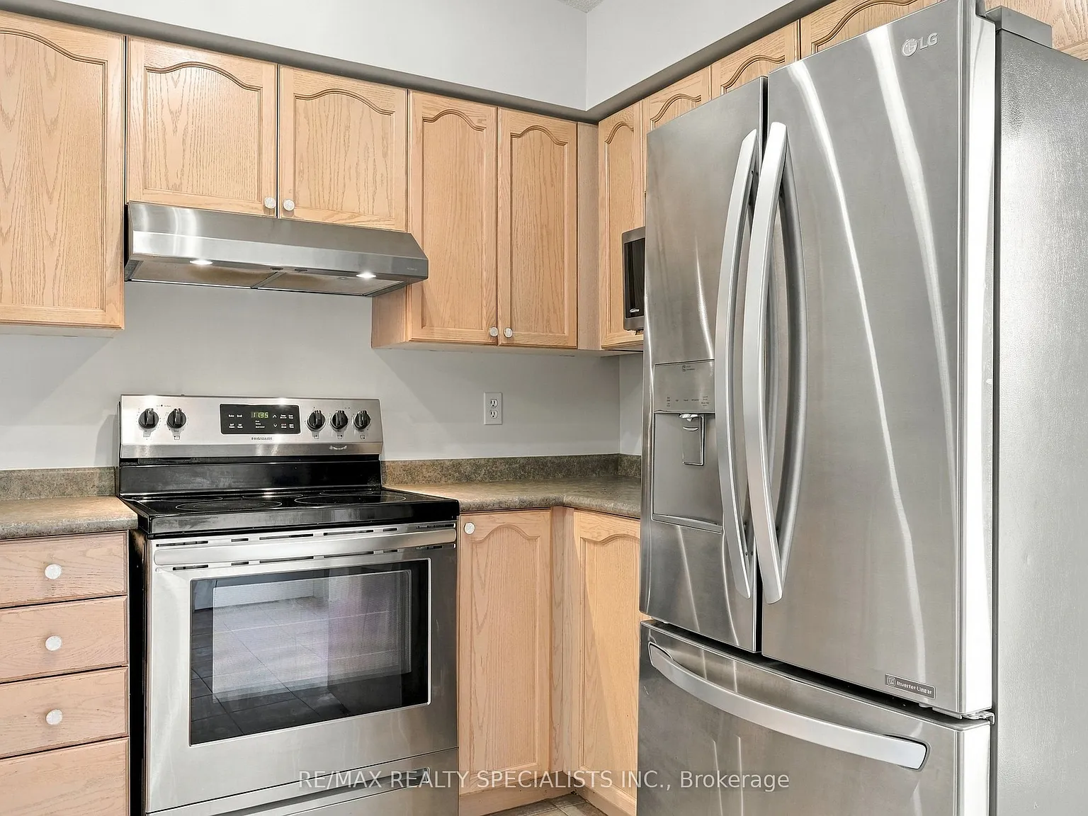 2 bed, $2,950 — Photo 4