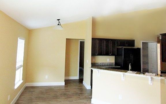 5th image of 2200 Dumas Dr