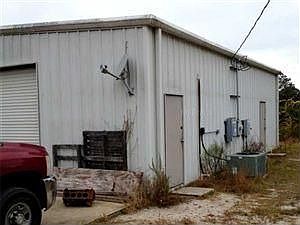 4th image of 6106 Feather Ln
