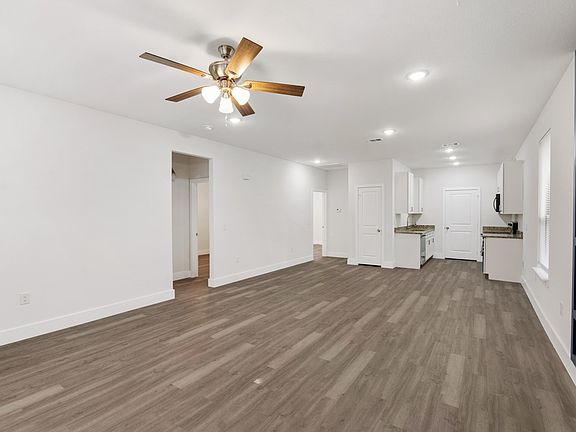 5th image of 301 Harris Blvd