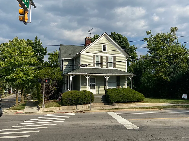801 S Main St #1 — Photo 2