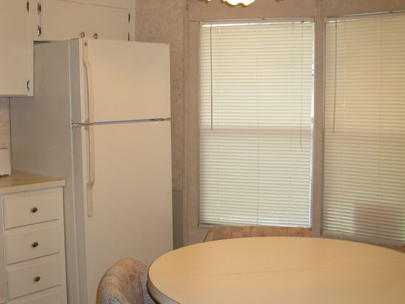 3rd image of 4716 Olive Dr