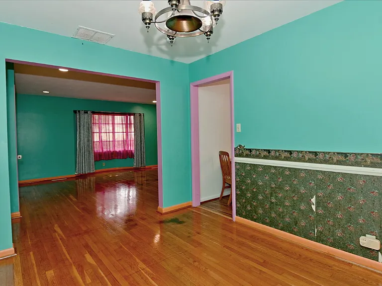 7146 S Meridian St — Photo 12