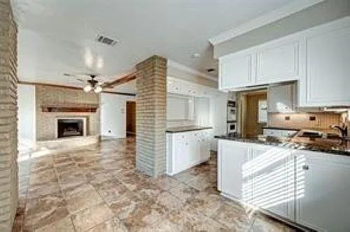12415 Nova Dr — Photo 3