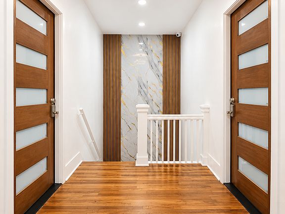 5th image of 1908 Calumet St APT 3