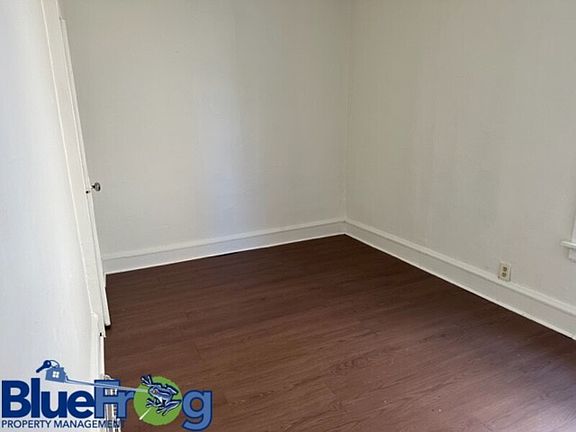 3rd image of 1013 Clara Ave