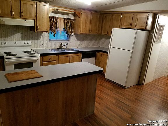4th image of 4111 Rain Oak Dr