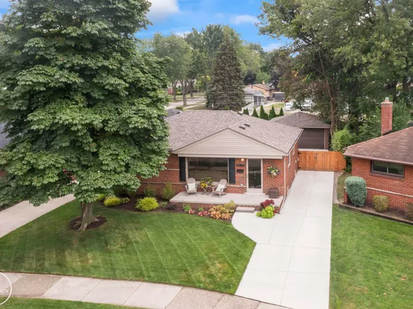 28133 Diesing Dr, Madison Heights, MI 48071