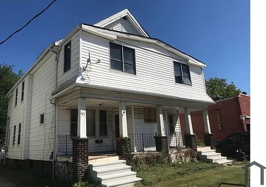 4 bed, 3198 sqft, $1,400 — Photo 3