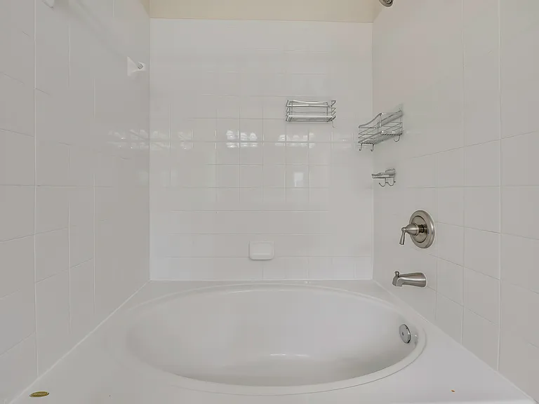 26548 Castleview Way — Photo 2