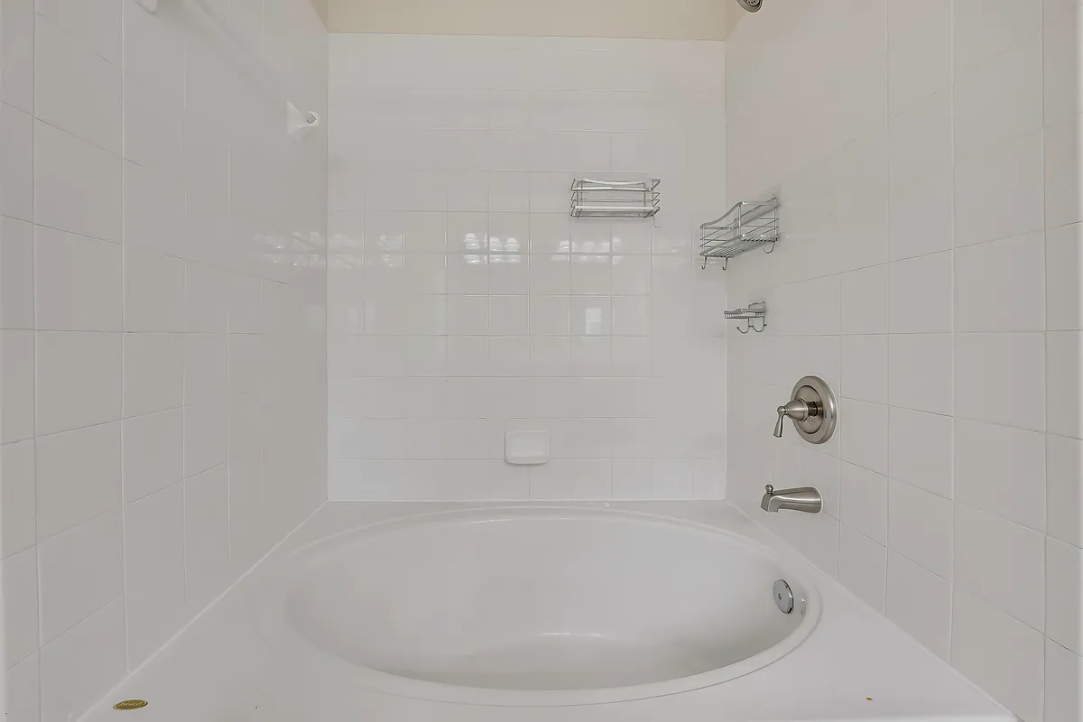 Building Photo - 26548 Castleview Way