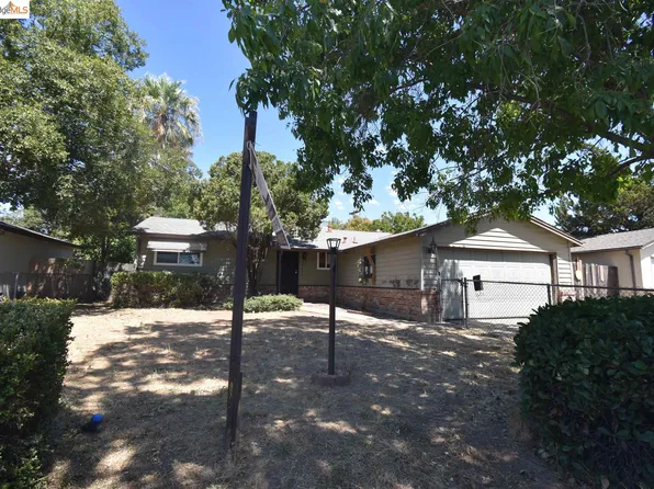 10401 Buena Plaza Cir, Rancho Cordova, CA 95670