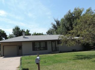 725 E 14th Ave, Mitchell, SD 57301