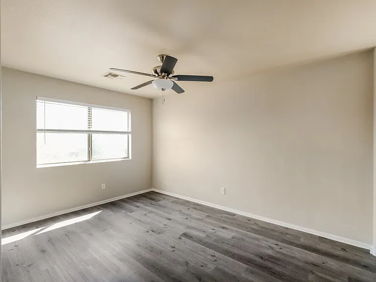 5023 W Ardmore Rd — Photo 10