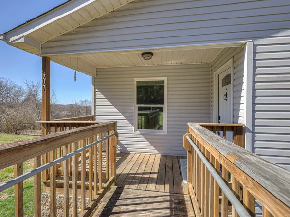 307 Sims Ave, Wartrace, TN 37183