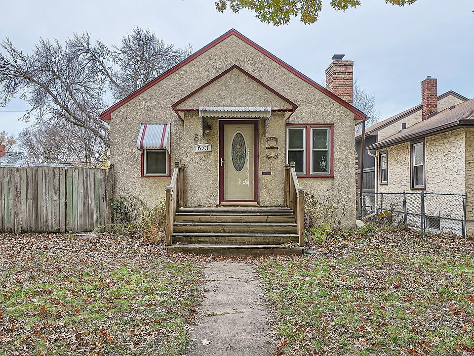1st image of 673 Arlington Ave E