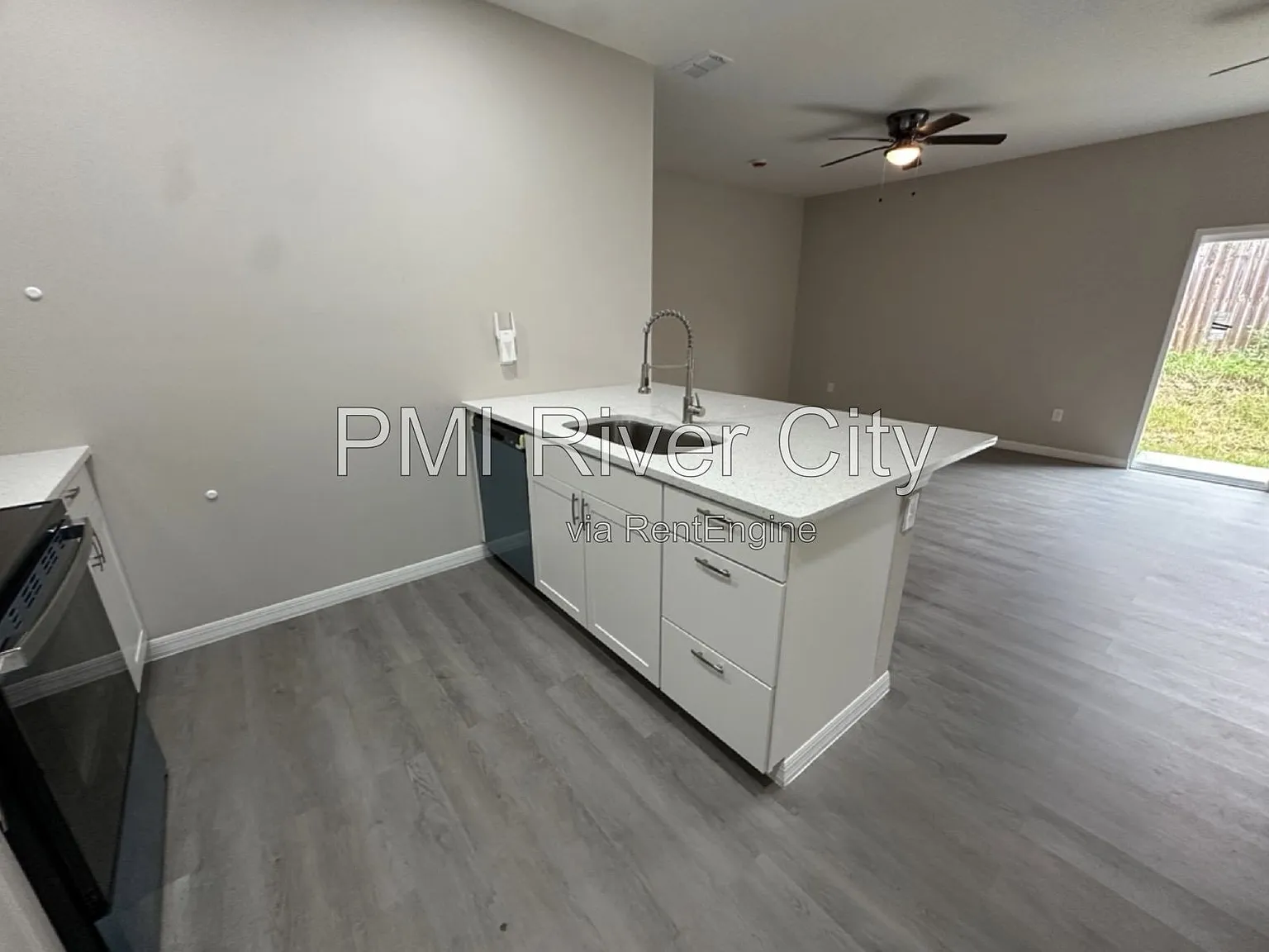 3 bed, 2.0 bath, $1,750 — Photo 2