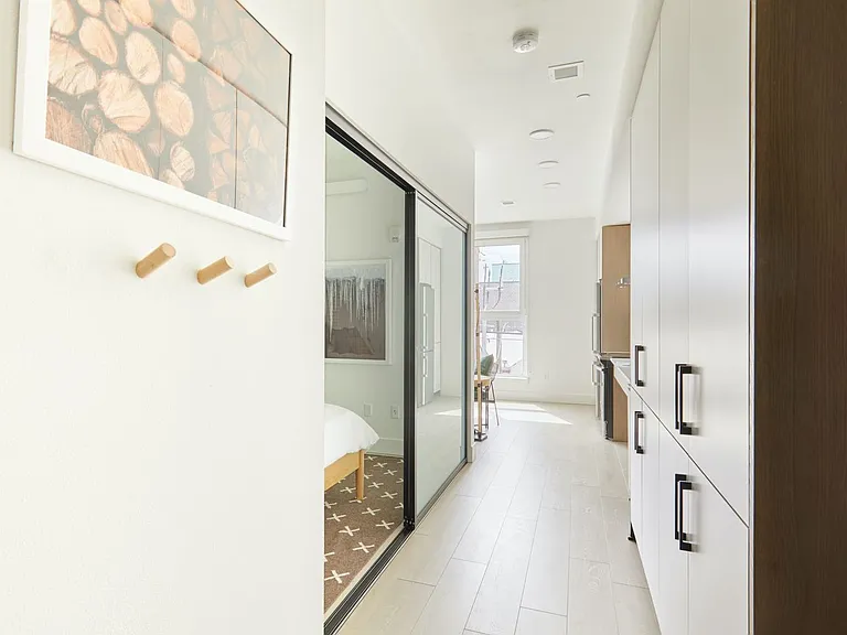 Solis Apartments — Photo 13