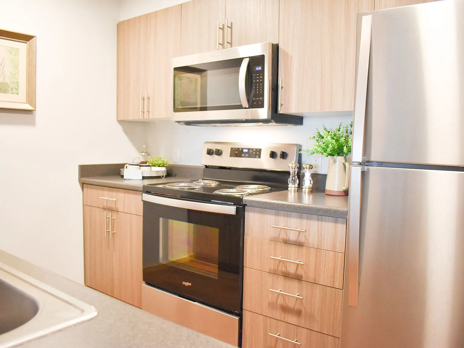 Riverview Apartments — Photo 4