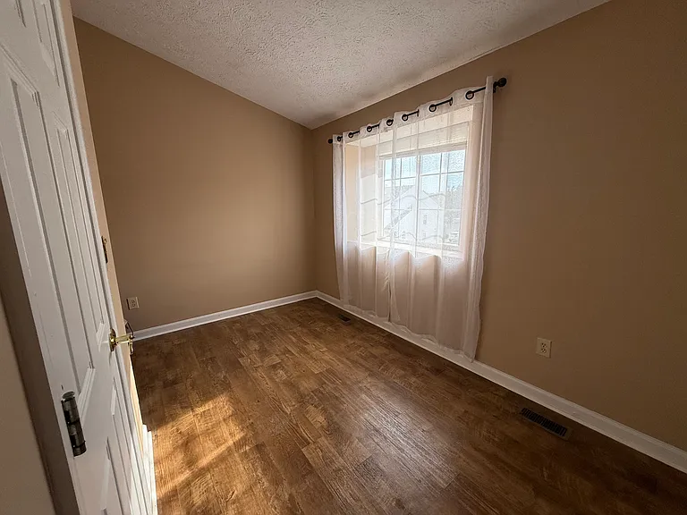 22570 Lower Kells Ln — Photo 16