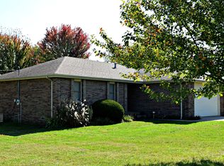 182 Rogers Ct, Sparta, MO 65753