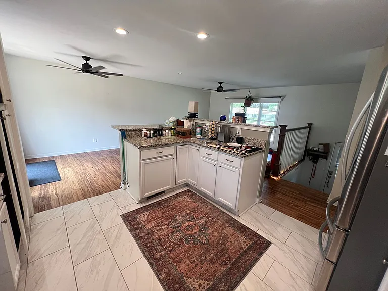 420 Walnut St — Photo 4