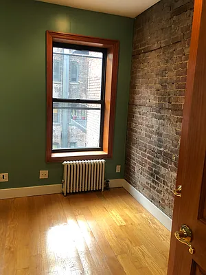 Rented by Batra Group Inc | media 20