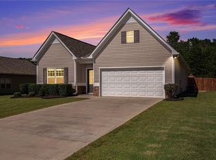 70 Oak Hollow Way, Aragon, GA 30104