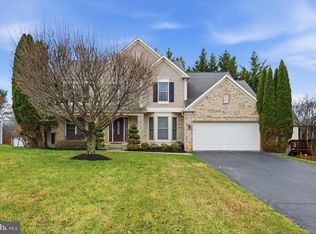7 Cornfield Ct, Reisterstown, MD 21136