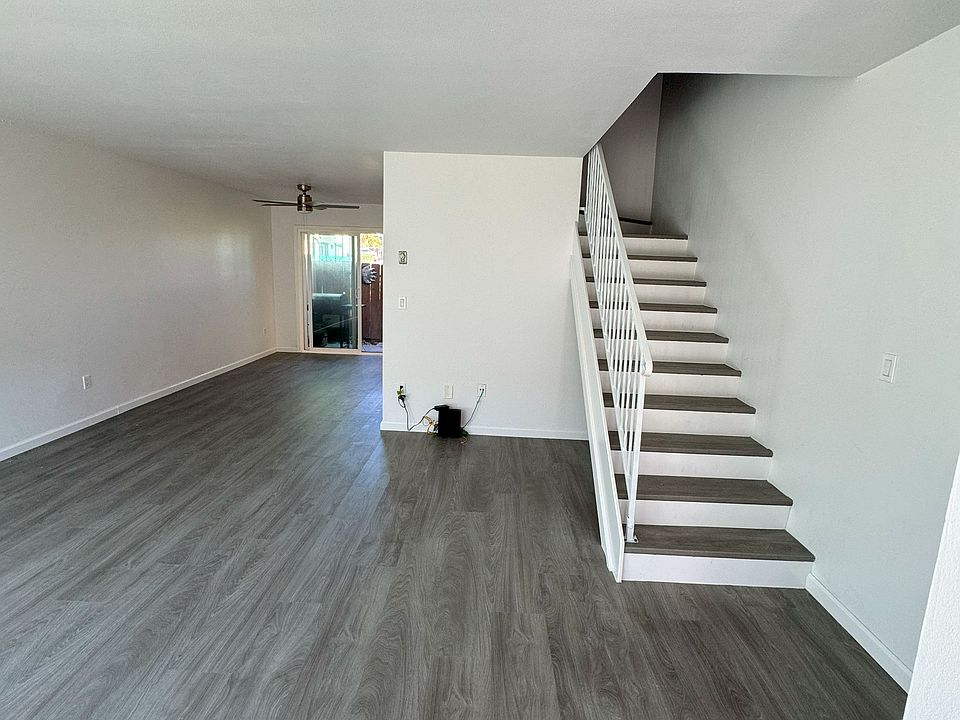entrance, living room area