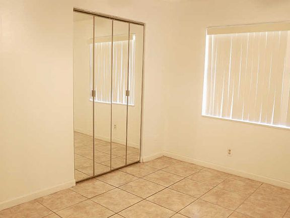 4th image of 1829 Keenland Cir