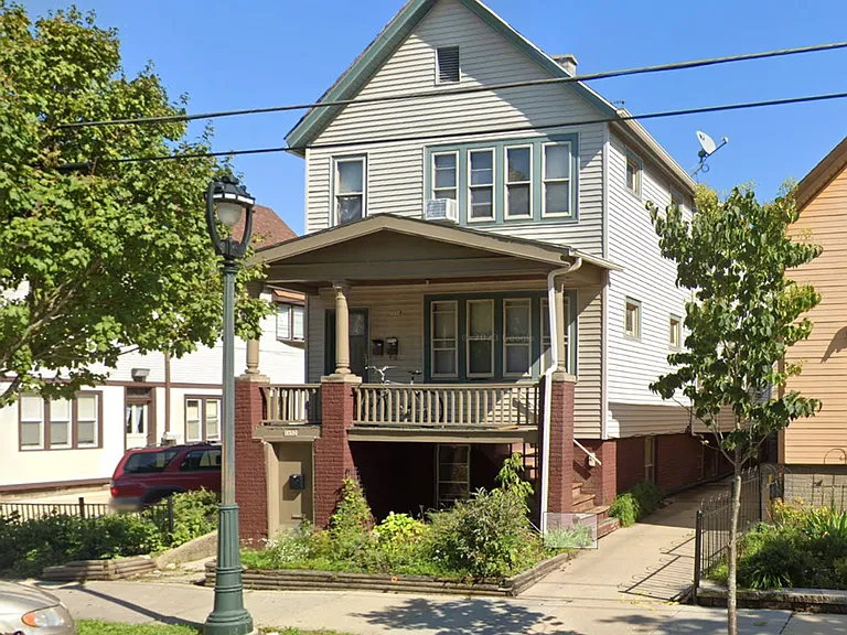 1650-52 N Arlington Pl — Photo 10