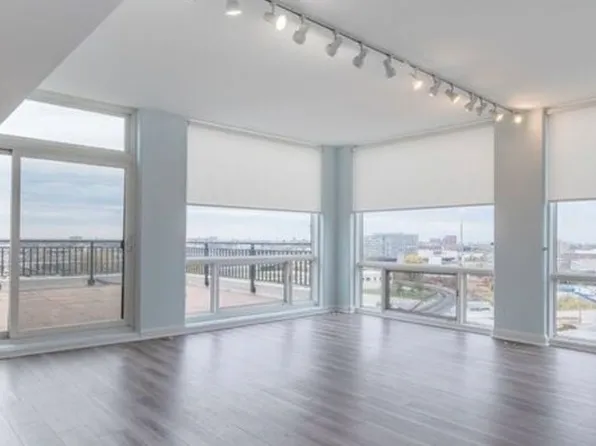 61 W 15th St, Chicago, IL