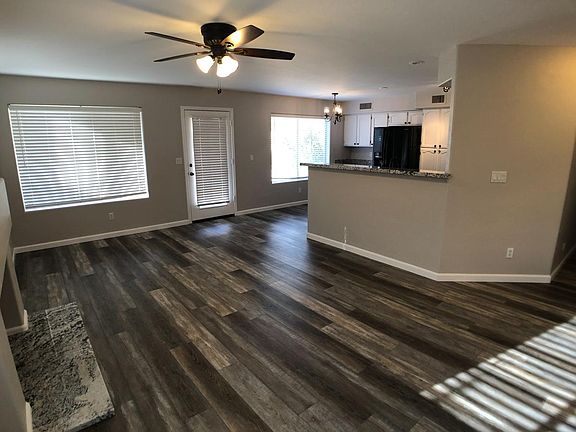 3rd image of 4022 E Chaparosa Way