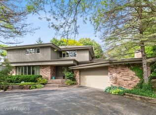 1015 Carlyle Ter, Highland Park, IL