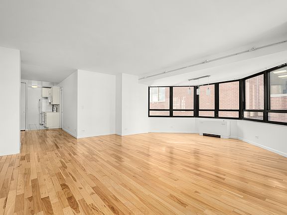 5th image of 240 E 47th St APT 4B