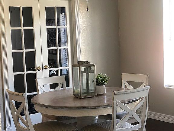 3rd image of 2746 S Kitchen Dr