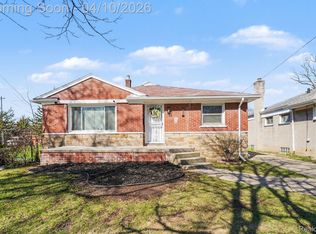 8999 Griggs St, Detroit, MI 48204