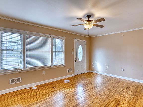 4th image of 3207 Amity Road Ext