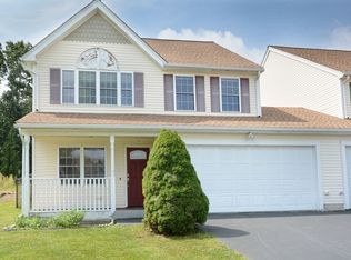 19 Angela Rose Ln, Worcester, MA 01604