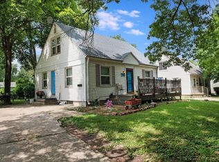 218 Arcadia Dr, Champaign, IL 61820