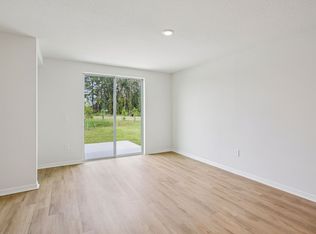 300 Lazy Shore Dr, Nokomis, FL 34275