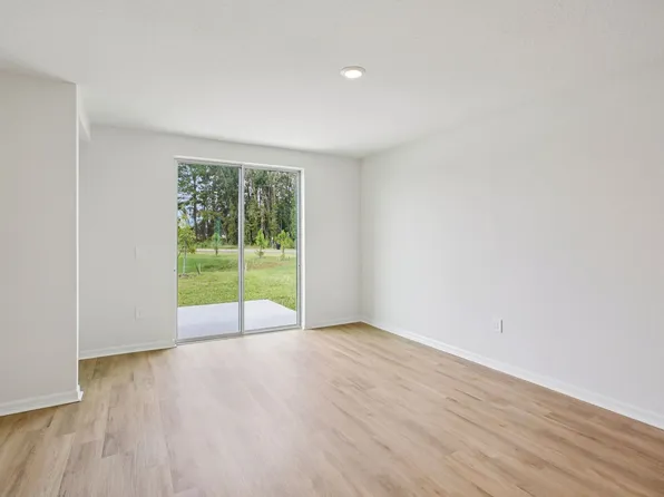 300 Lazy Shore Dr, Nokomis, FL 34275